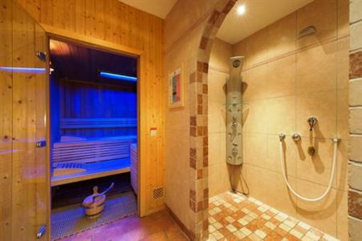 фото отеля Hotel Waldhof Fulpmes