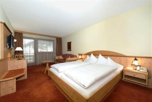 фото отеля Hotel Waldhof Fulpmes