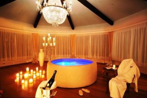 фото отеля Hotel Waldhof Fulpmes
