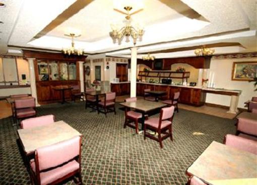 фото отеля Gateway Inn and Suites