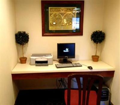 фото отеля Gateway Inn and Suites