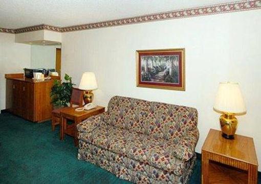 фото отеля Quality Inn Sanford (North Carolina)