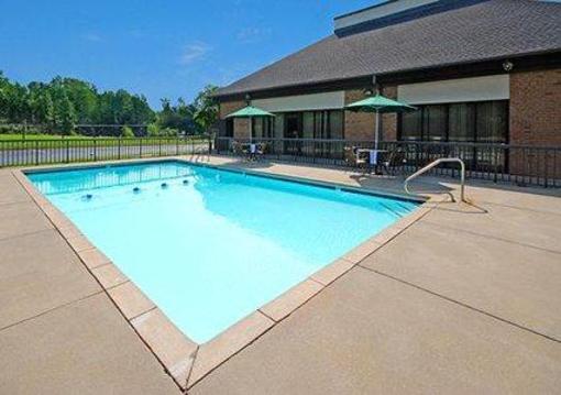 фото отеля Quality Inn Sanford (North Carolina)