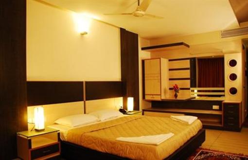 фото отеля Hotel Sun Park Puducherry