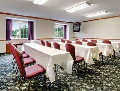 фото отеля Microtel Inn & Suites Bridgeport
