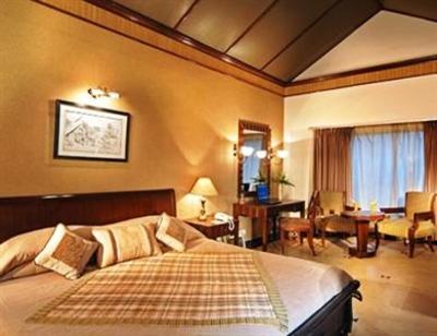 фото отеля Corbett Hideaway Hotel Ramnagar