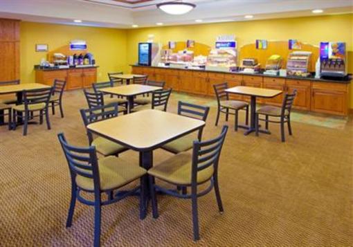фото отеля Holiday Inn Express Hotel & Suites Weston