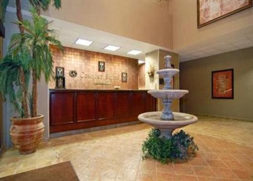фото отеля Comfort Suites Charlotte Northlake