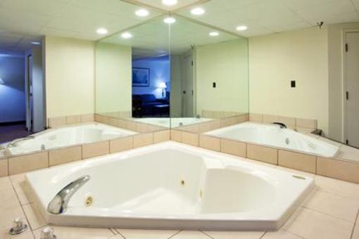 фото отеля Holiday Inn Express Chester