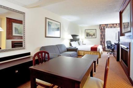 фото отеля Holiday Inn Express Chester