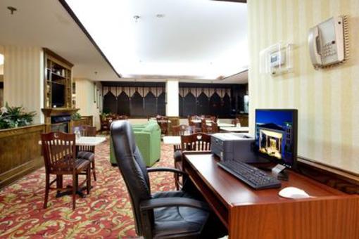 фото отеля Holiday Inn Express Chester