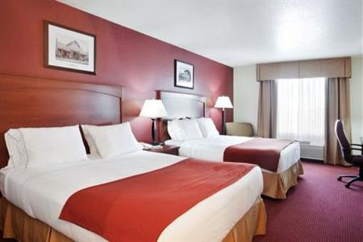фото отеля Holiday Inn Express Watertown
