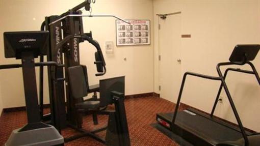 фото отеля Holiday Inn Express Watertown