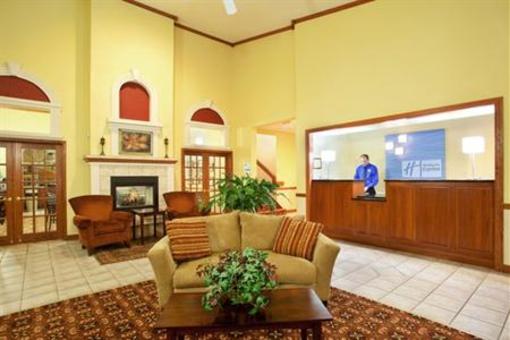 фото отеля Holiday Inn Express Watertown