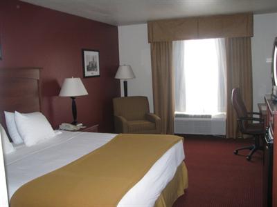 фото отеля Holiday Inn Express Watertown