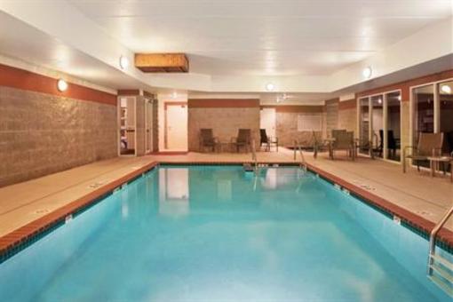 фото отеля Holiday Inn Express Watertown