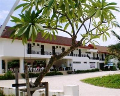 фото отеля Phi Phi Charlie Beach Resort