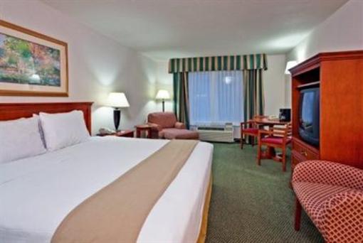 фото отеля Holiday Inn Express Hotel & Suites Salamanca