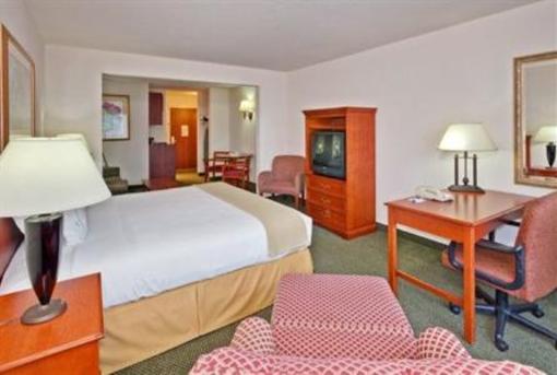 фото отеля Holiday Inn Express Hotel & Suites Salamanca