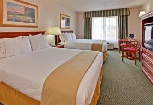 фото отеля Holiday Inn Express Hotel & Suites Salamanca
