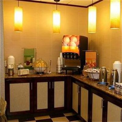 фото отеля Hampton Inn Linden