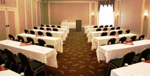 фото отеля Holiday Inn Chicago Willowbrook Hinsdale