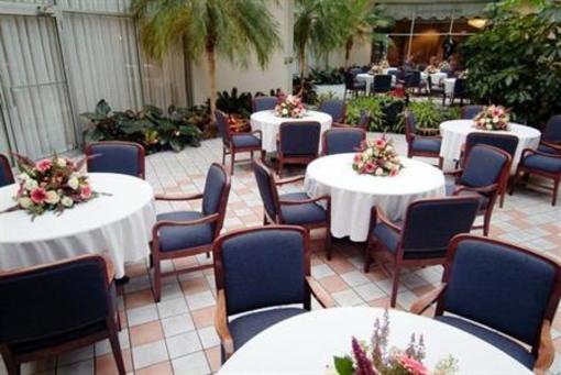 фото отеля Holiday Inn Chicago Willowbrook Hinsdale