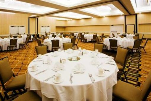 фото отеля Holiday Inn Hotel & Suites Historic District Alexandria