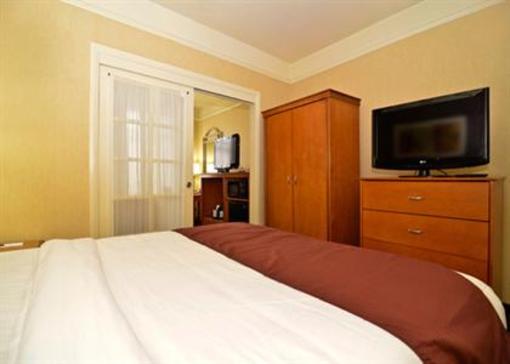 фото отеля Comfort Suites Mission Valley