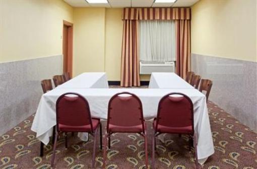 фото отеля Holiday Inn Express Houston Hobby Airport