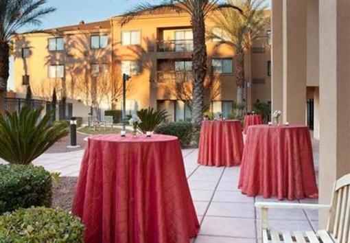 фото отеля Courtyard Las Vegas Summerlin