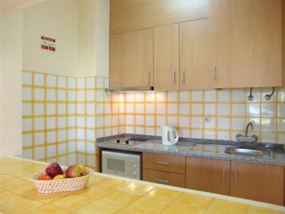 фото отеля Valmangude Jardim Aparthotel