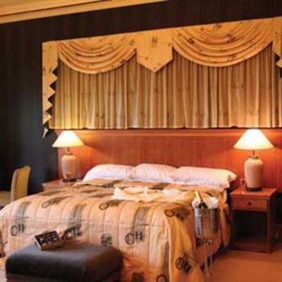 фото отеля Balgeddie House Hotel