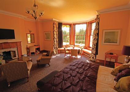фото отеля Balgeddie House Hotel