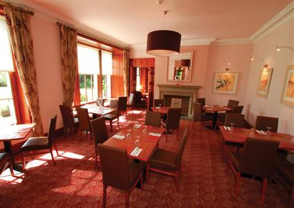 фото отеля Balgeddie House Hotel