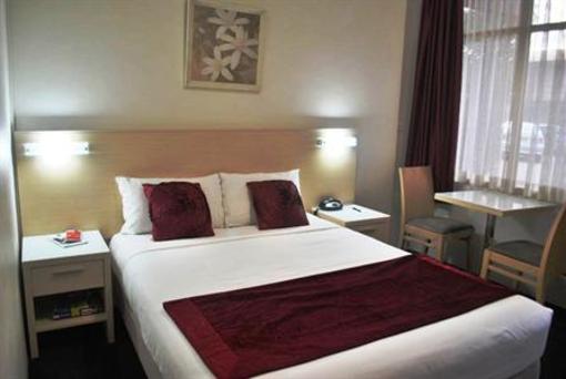 фото отеля BEST WESTERN Ashfields Philip Lodge Motel