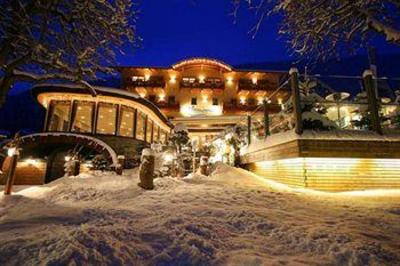 фото отеля Strandhotel Weissenseerhof Weissensee