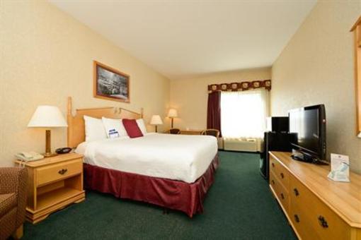 фото отеля BEST WESTERN PLUS Howe Inn