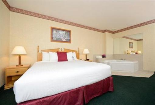 фото отеля BEST WESTERN PLUS Howe Inn