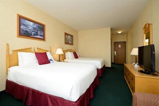 фото отеля BEST WESTERN PLUS Howe Inn