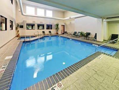 фото отеля Hawthorn Suites by Wyndham Waukegan / Gurnee / Wadsworth