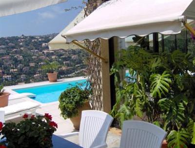 фото отеля Villa Helios Cavalaire sur Mer