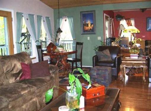 фото отеля Daybreak Haven B&B