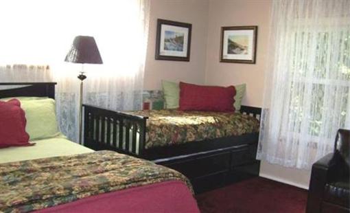 фото отеля Daybreak Haven B&B