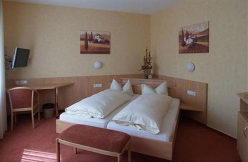 фото отеля Hotel Ochsen Ammerbuch