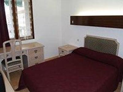 фото отеля Le Dauphin Hotel Hourtin