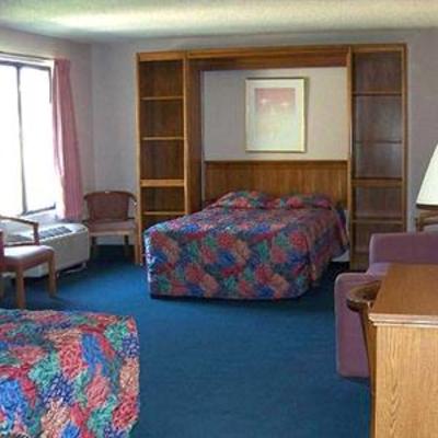 фото отеля Compare Inn and Suites