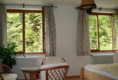 фото отеля Gasthof Hupfmuhle