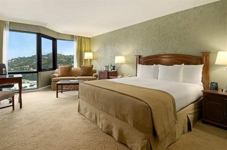 фото отеля Hilton Los Angeles / Universal City