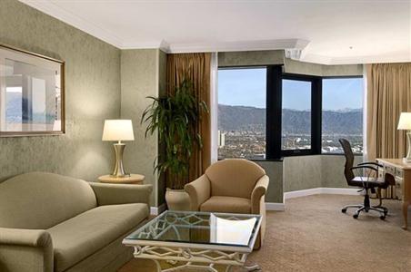 фото отеля Hilton Los Angeles / Universal City